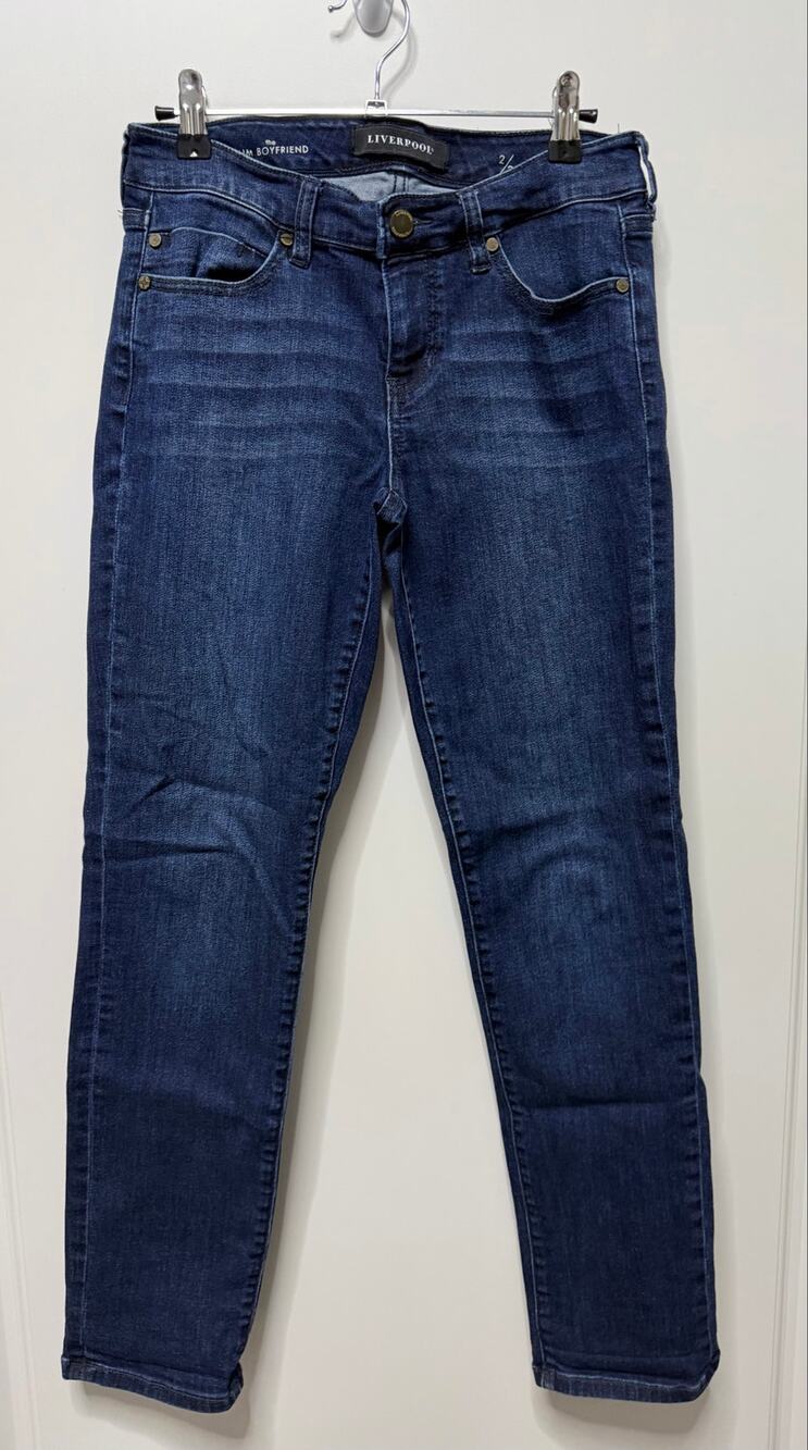 Liverpool The Slim Boyfriend size 2/26 ankle denim jeans